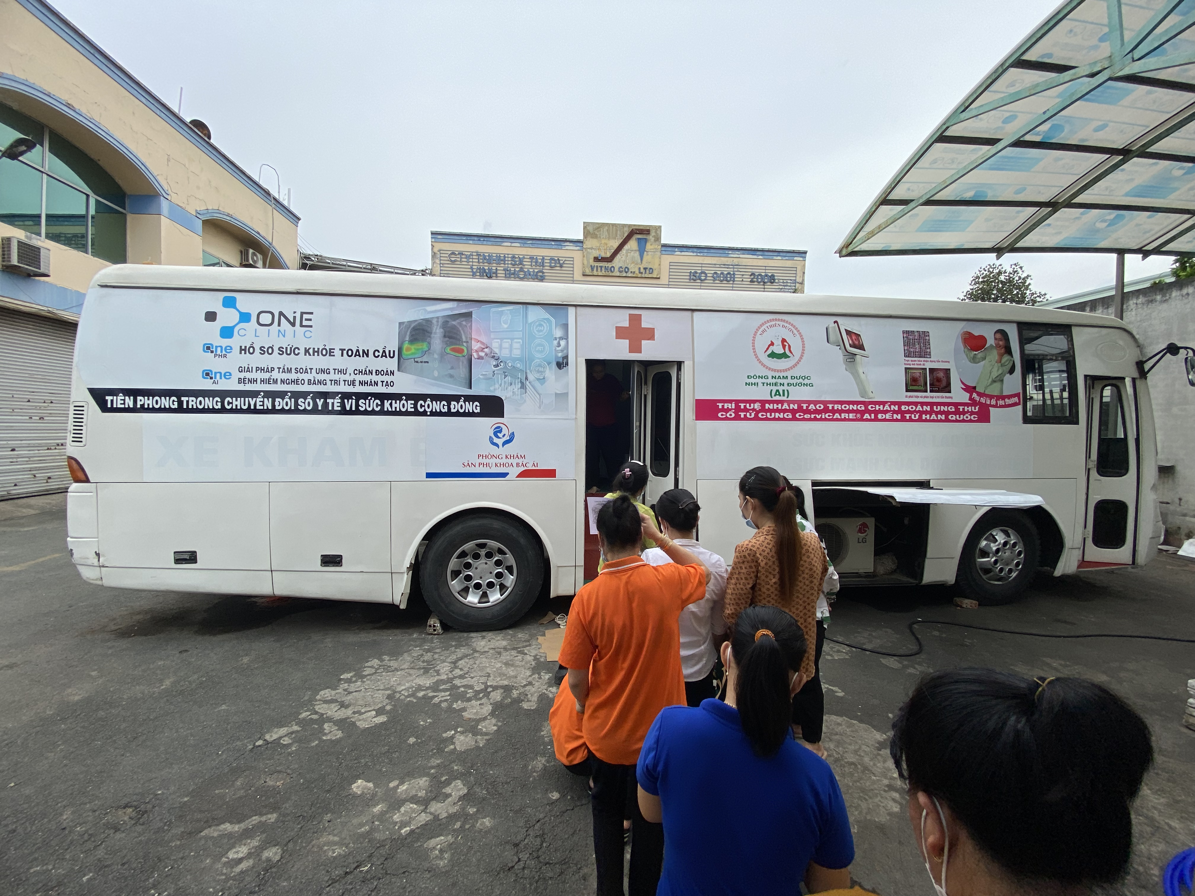 Triển khai hệ thống trí tuệ nhân tạo Cervicare AI trong khám sàng lọc ung thư cổ tử cung cho công nhân Cty Vinh Thông